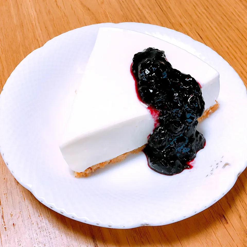 Snapdishの料理写真:レアチーズケーキ|おみやさん