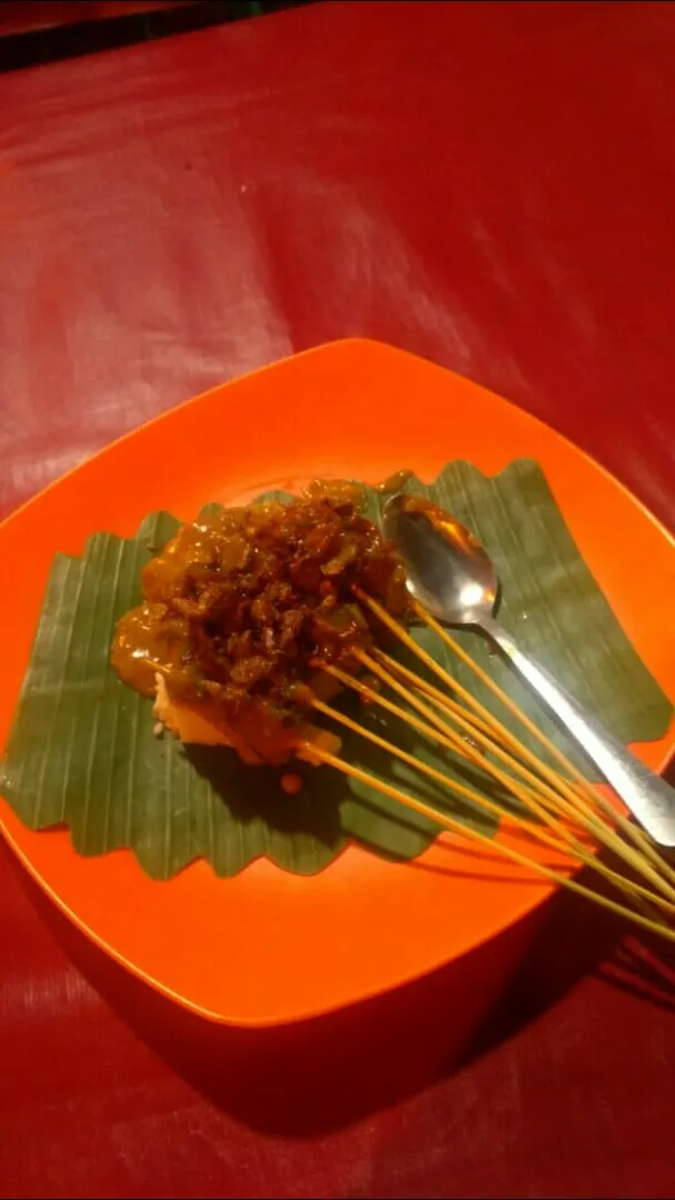 Sate Padang Ajo Buyuang Marga Jaya|Gusti erlanggaさん