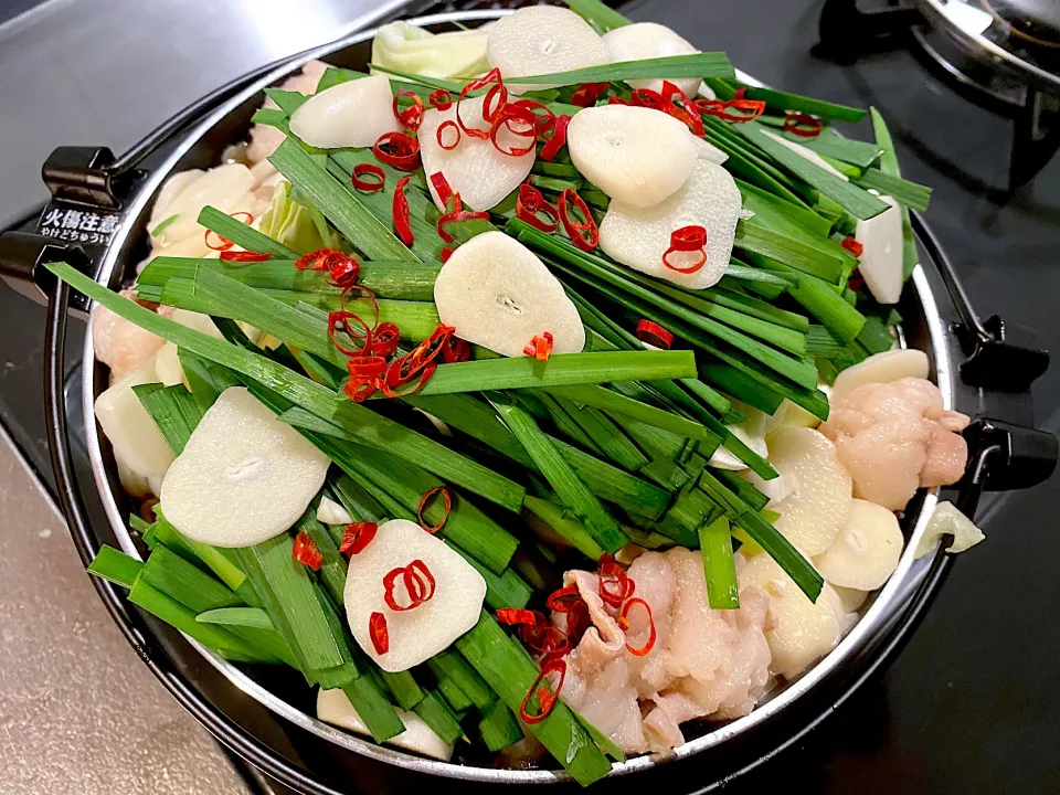 明日から5連休♪ ニンニクたっぷりモツ鍋🥘|yokoさん