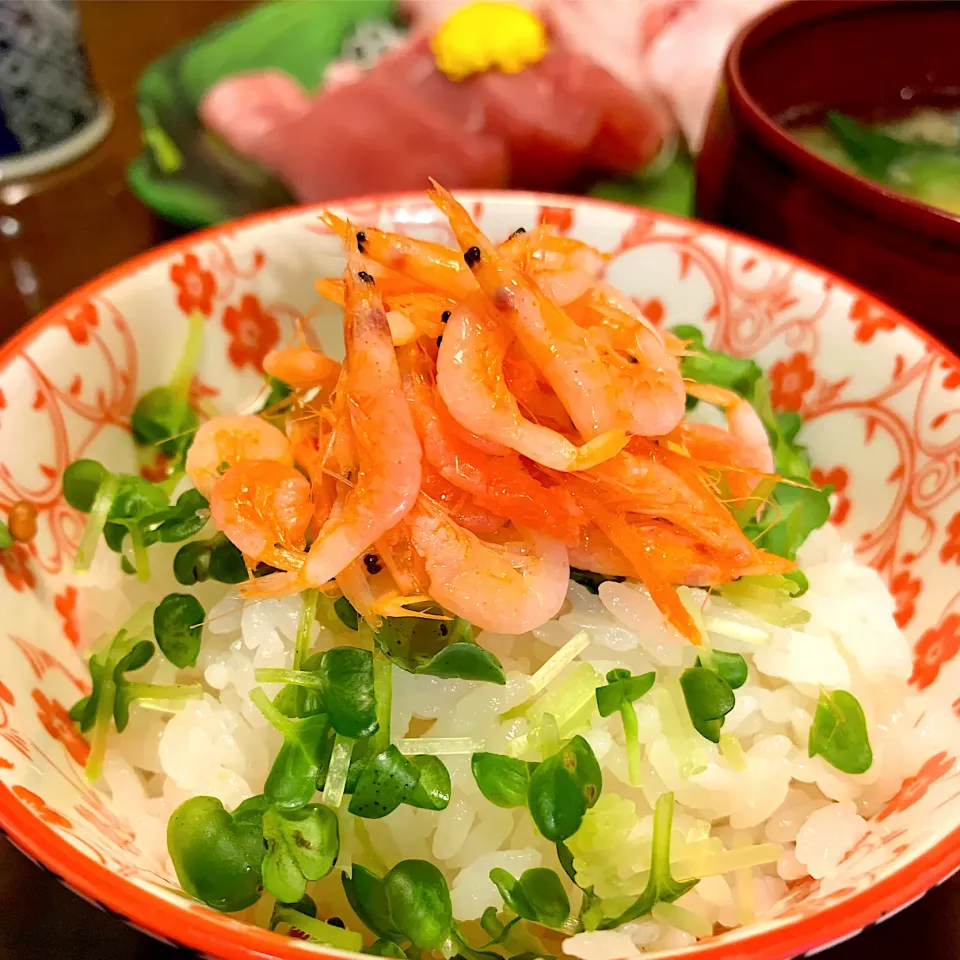 カルシウムたっぷり桜えびの釜揚げのせ🦐|みっこちゃんさん