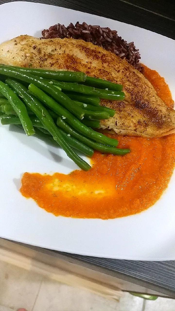 pan seared swai with a carrot puree|cwalker12396さん