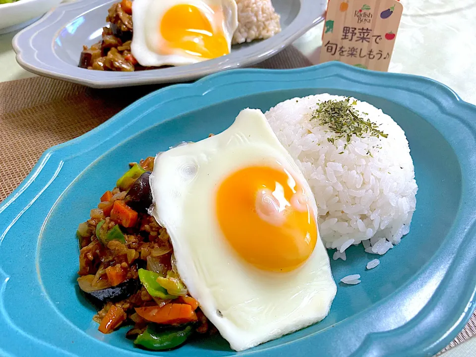 夏野菜たっぷり♬キーマカレー🍛|ぽっちさん