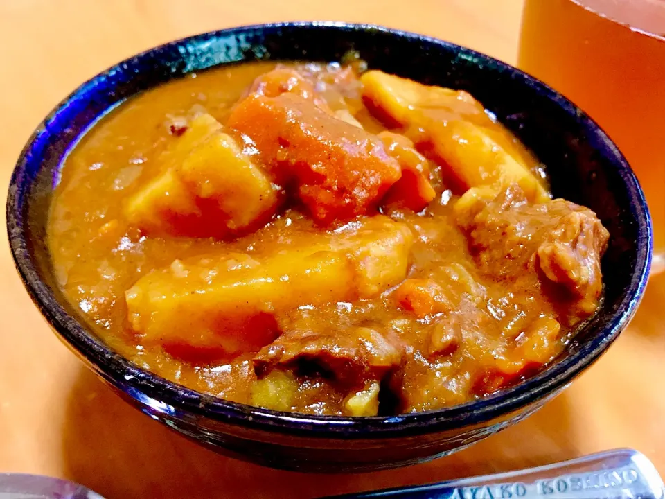 2日目のカレーはカレー丼😁🍛|ジイジさん