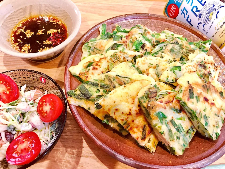 今夜は昼に仕込んだ豆サラダ🥗とチヂミ！お腹まわりの脂肪を減らすカラダFREEでチヂミに対抗！多分、惨敗😅😅😅|海斗さん