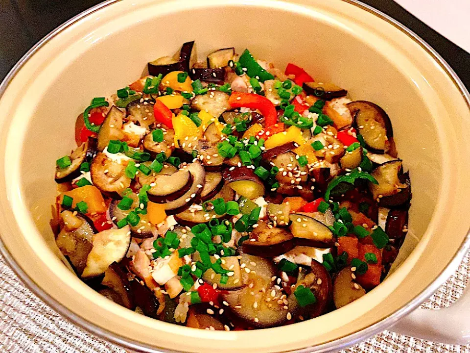 茄子と鶏肉の炊き込みご飯🤗|千廣さん