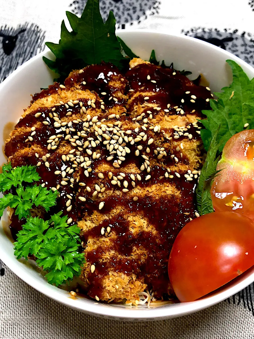 Snapdishの料理写真:揚げないソースヒレカツ丼|かおさん