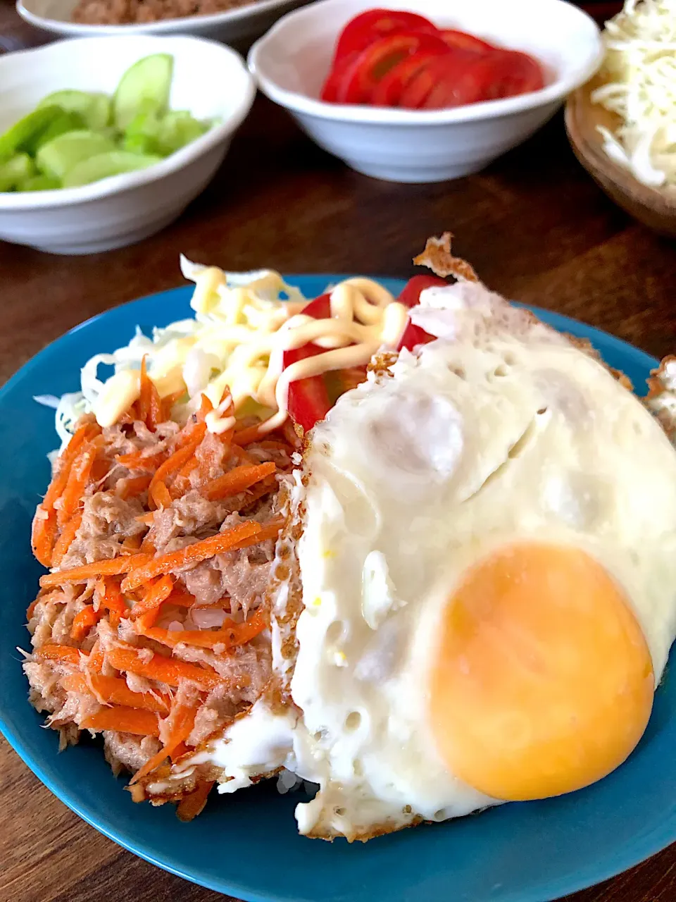 朝ごはん😊ツナ人参のっけ丼|ひまさくさん