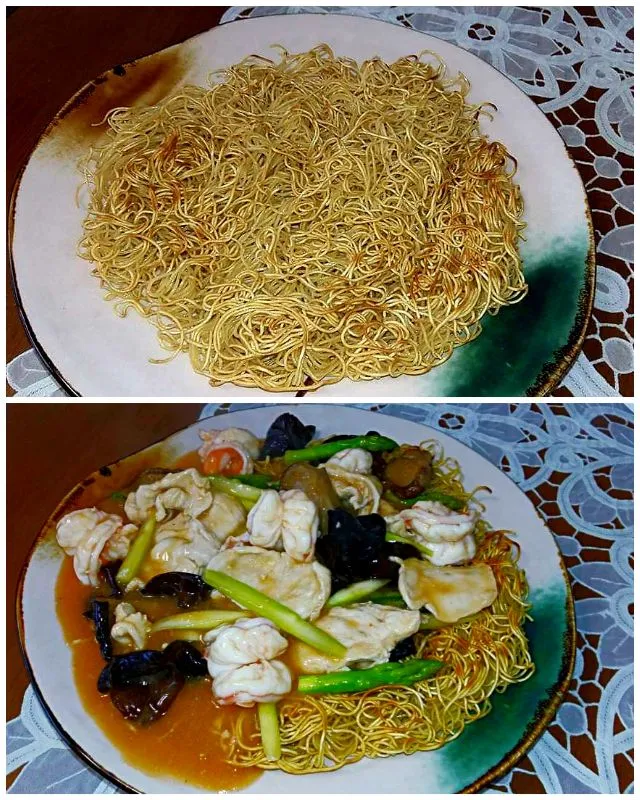 Cantonese style seafood fried noodle|steven z.y.さん