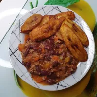 Mashed meat beans and dodo(fried ripe plantain)|Allison presherieさん