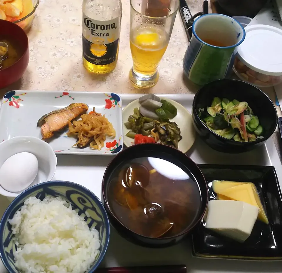 8／11（火）遅い朝食、ビール付き。(爆)|へいちゃんさん