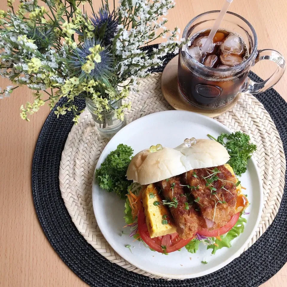 Snapdishの料理写真:8/13❤︎厚切りハムカツ&松露たまご焼き白パンサンド❤︎🌱🌱🌱|Makinsさん