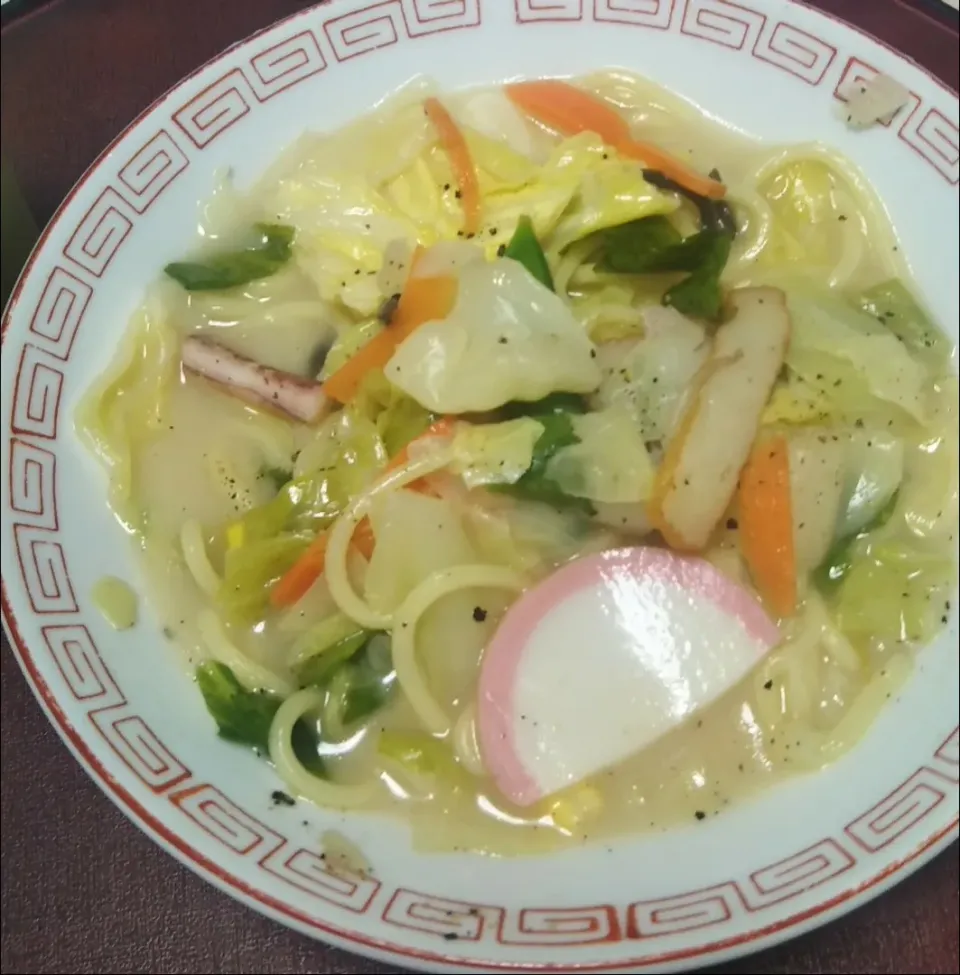 よねばーばの朝ごはん

野菜たっぷりちゃんぽん|yoneばーばさん