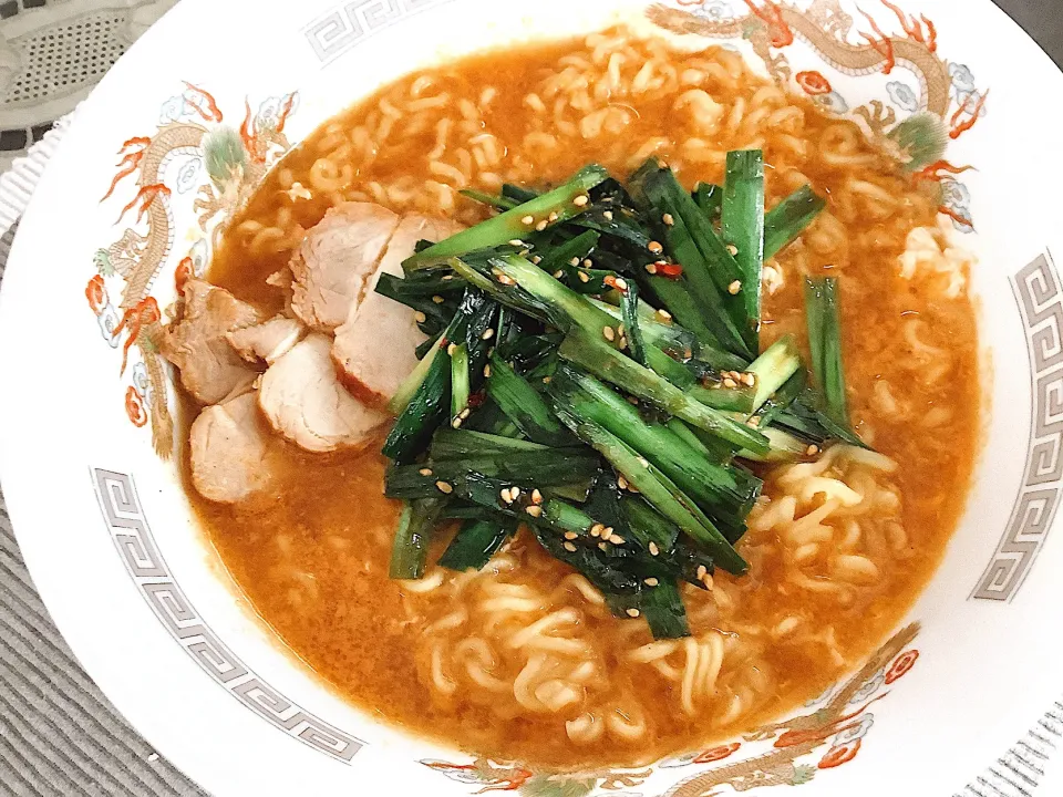 ニラちゃんラーメン🍜😋|アライさんさん