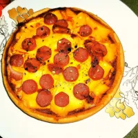 Snapdishの料理写真:double layer sausage pizza 😍|Anamika's Kitchen And Vlogさん