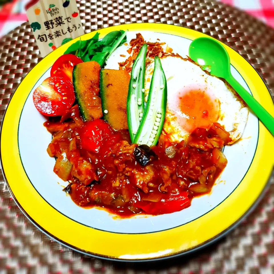 夏野菜たっぷり
キーマカレー🍛🍆🎃🍅|yukaringoさん