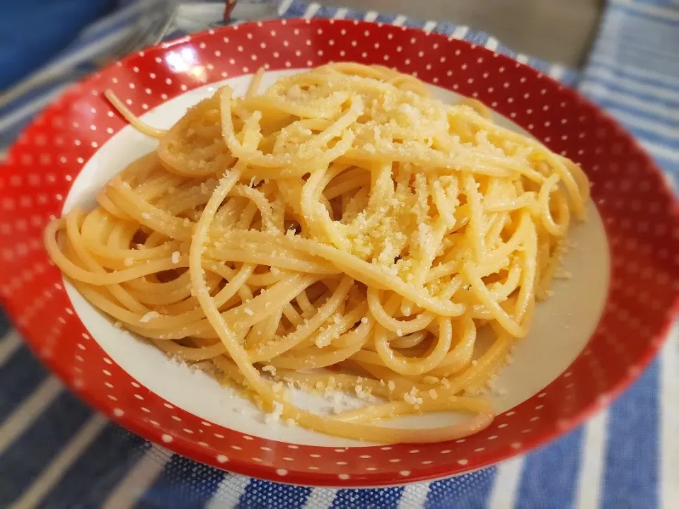 Spaghetti with garlic, oil and chili pepper|Ery_05さん