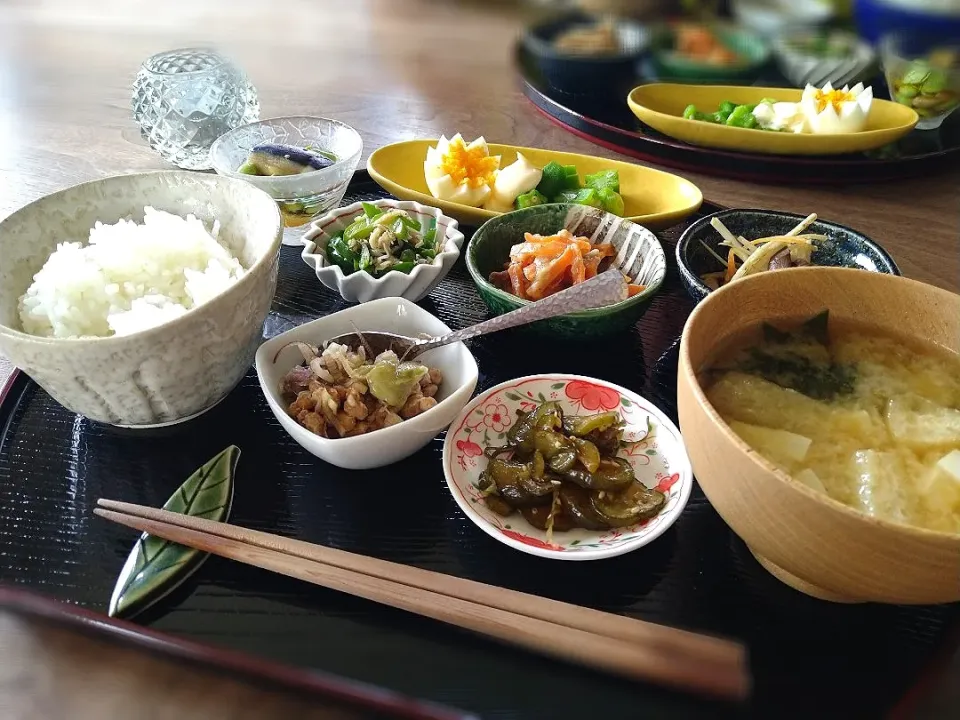 納豆のある食卓|古尾谷りかこさん