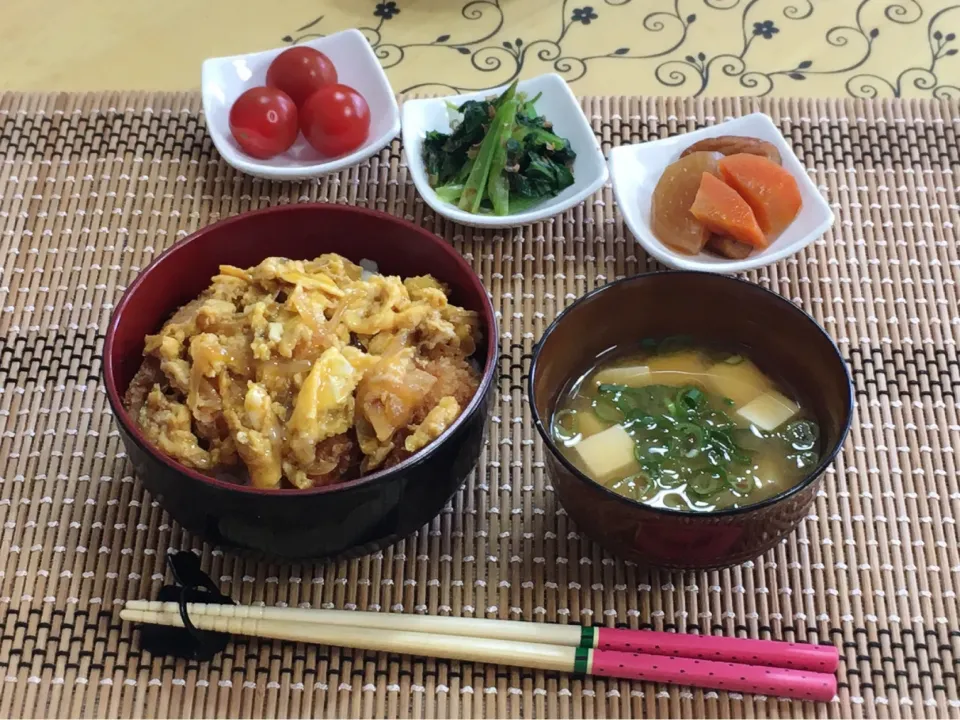 チキンカツ丼～お弁当のおかずでランチ|チムニーさん