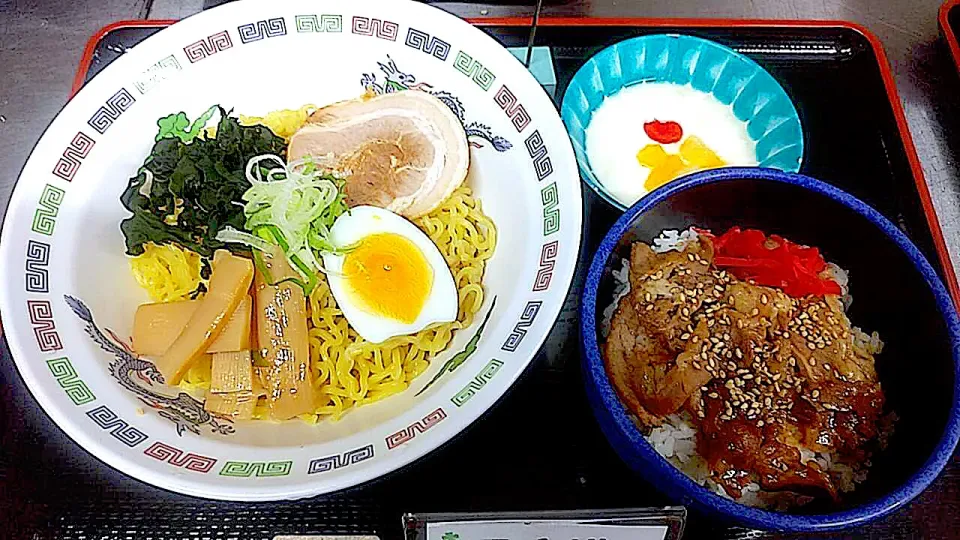 ラーメン＆ミニ牛カルビ丼セット|nyama1さん