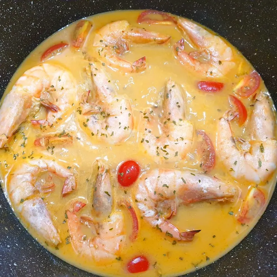 envymaqueen's dish Tom Yum Coconut Soup w/ Prawn|envymaqueenさん