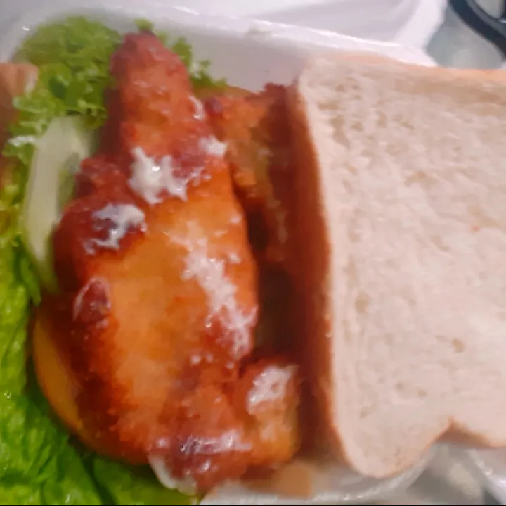 chicken filllet sandwhich|Flordeliz Kristiansenさん