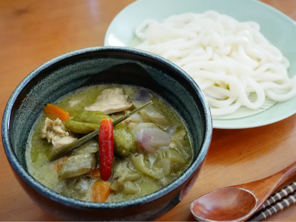 20/08/14 ランチ♪ グリーンカレーうどん|ikukoさん