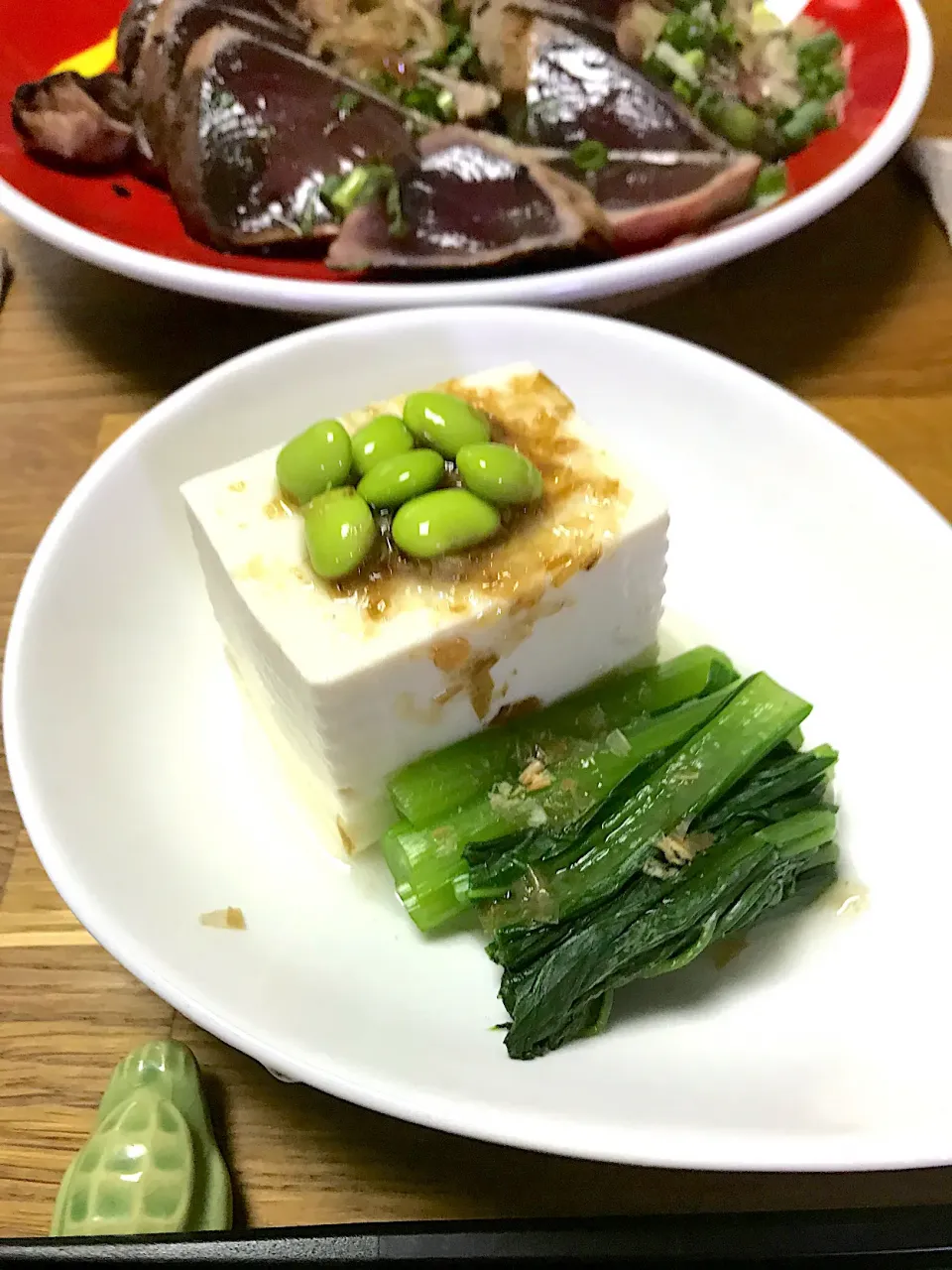 冷や奴の枝豆の出汁醤油漬けのせ
#思いつき料理 #簡単料理|morimi32さん