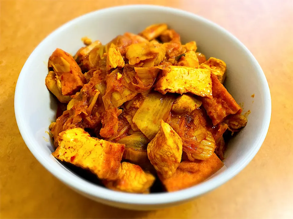 Dinner with spicy chicken kimchi with tofu|MI 「いどりす」さん