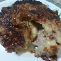 beefpatties with creamcheese|Flordeliz Kristiansenさん