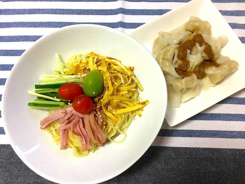 Snapdishの料理写真:冷麺、ゴマだれ水餃子|jackybeanさん