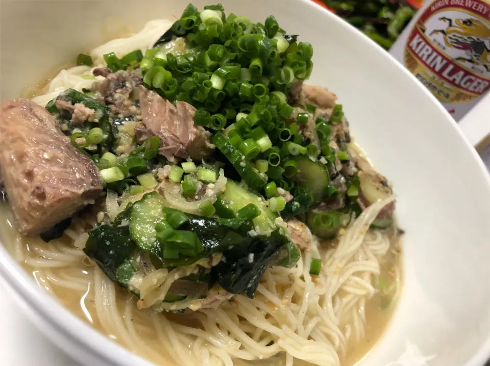 サバ缶で冷汁素麺|ひねくれさん