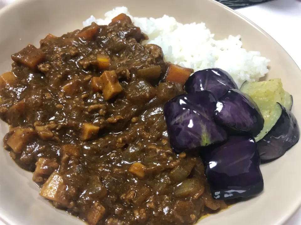 キーマカレー|ひねくれさん