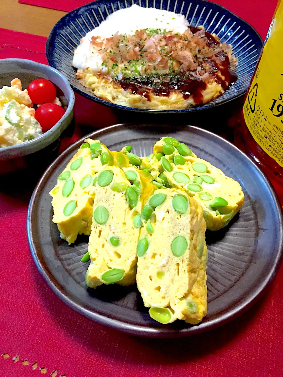 Snapdishの料理写真:ぽっちさんの料理 らでぃっしゅぼーやさんの「パレット8種」より♬枝豆チーズ玉子焼き|おかちさん