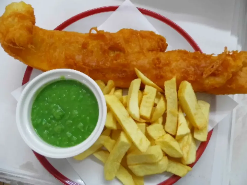 Whetstone Fish Bar, fish and chips|Pritesh Hathaliaさん