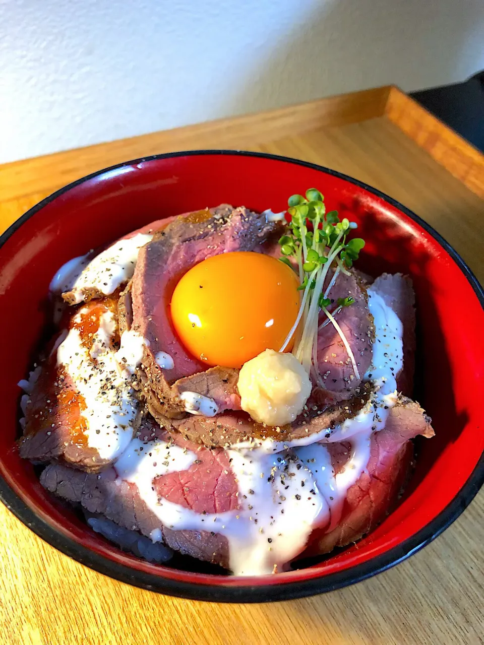 Snapdishの料理写真:ローストビーフ丼|ゆうさん