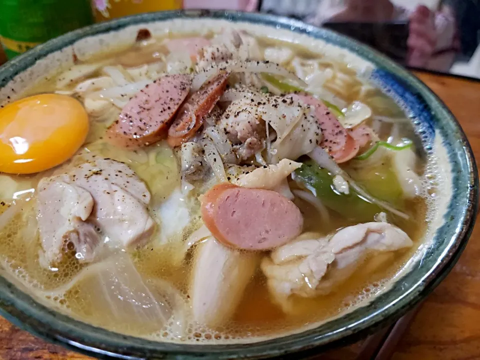 Snapdishの料理写真:サッポロ一番味噌ラーメン☆|けんさん