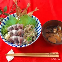 Snapdishの料理写真:シジミ汁とTHE鯵丼