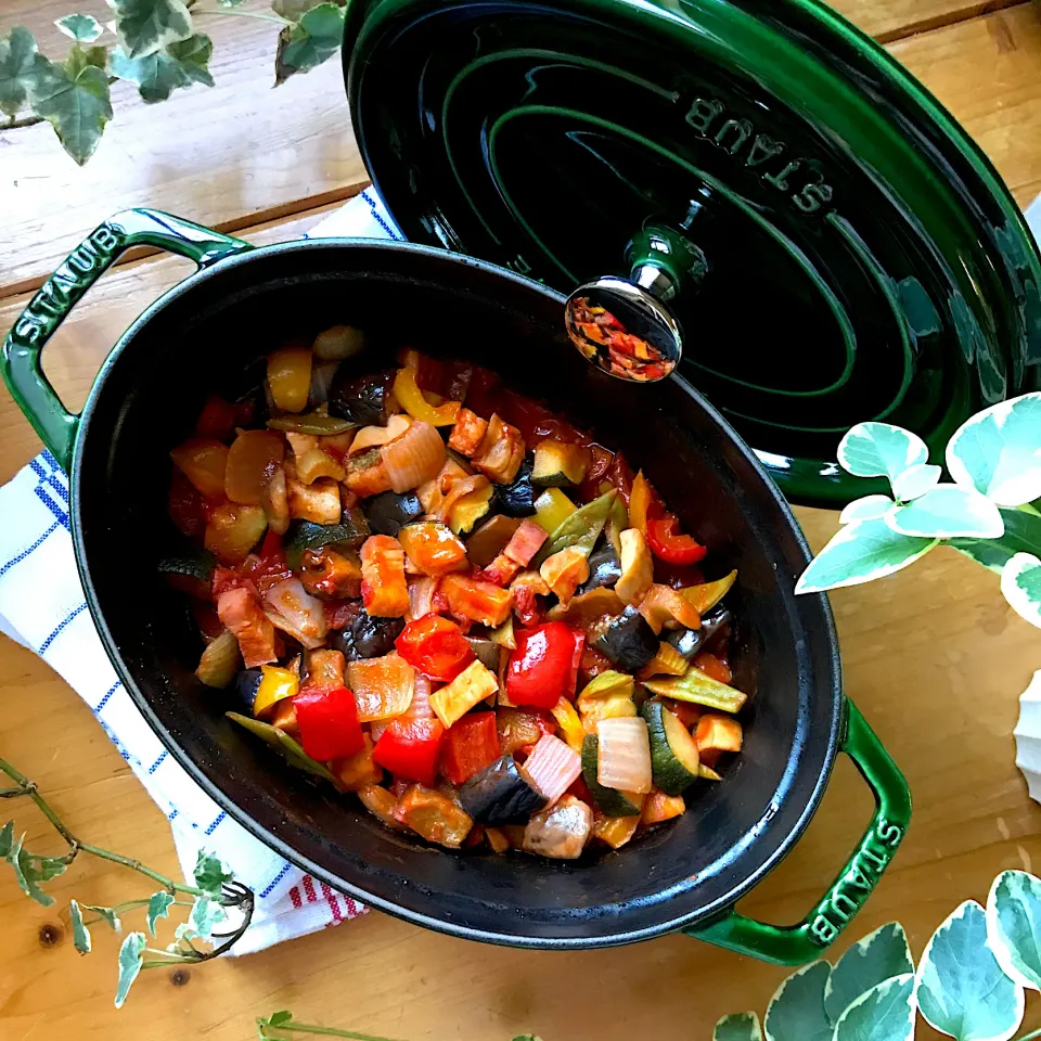 Snapdishの料理写真:🌈🍅🍆やっぱりコレが一番❣️夏野菜いっぱい❗️ラタトゥイユ🍆🍅🌈|Hollyさん