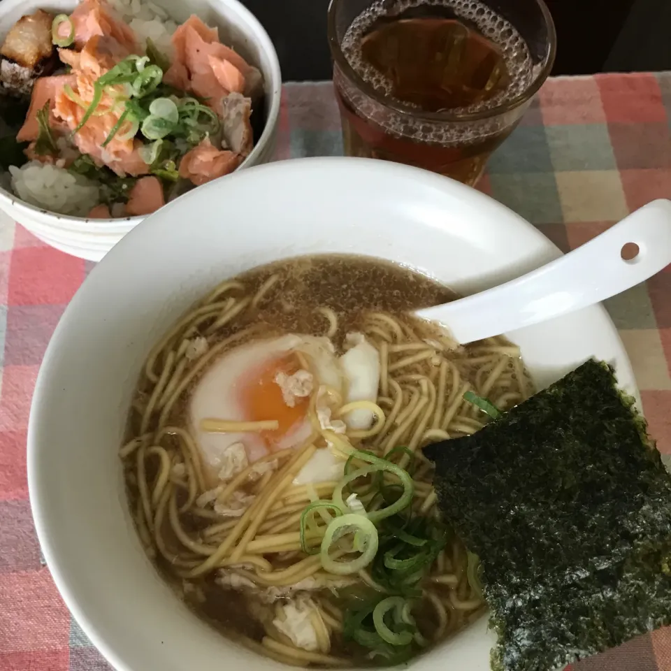 鶏ラーメンと鮭ご飯|純さん