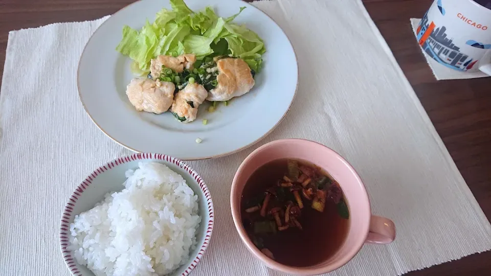 Snapdishの料理写真:ごはん
ささみの大葉とチーズのはさみ焼き
お味噌汁|oneiさん