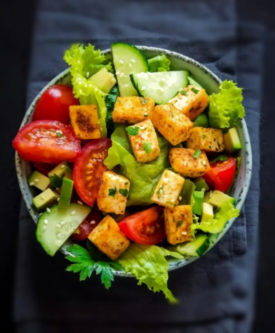 Avocado Tomato & Sour cream Salad|Swaad India Kaさん