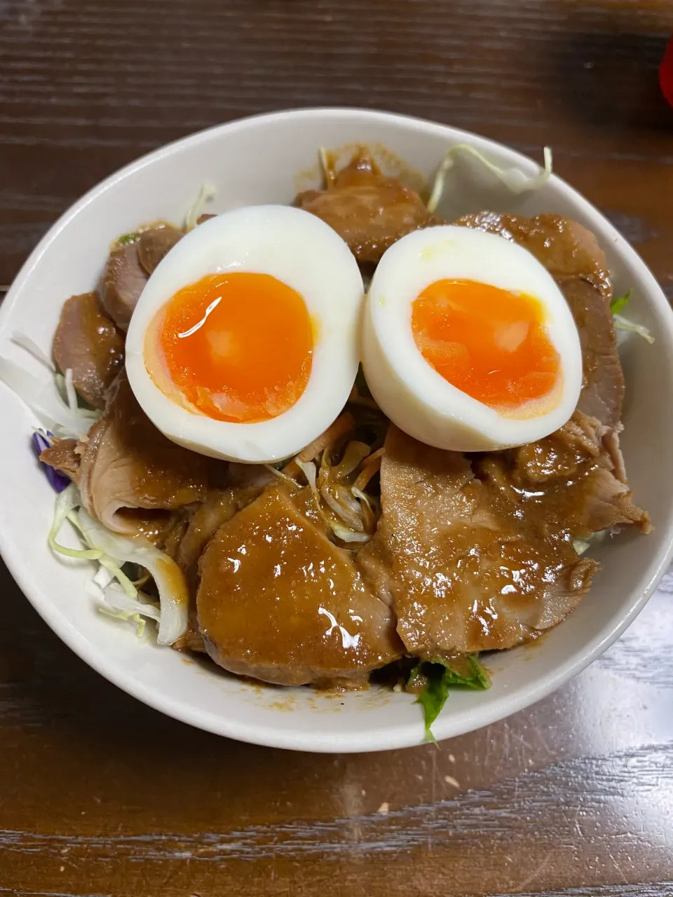 糀甘酒で漬け込んだ煮豚で丼|TOMOさん