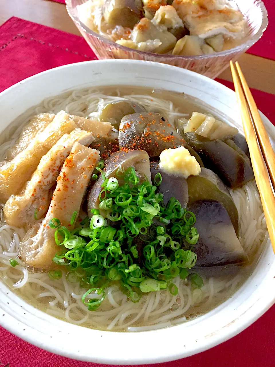 なすと油揚げのそうめん🍀|おかちさん