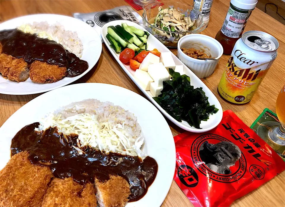 Snapdishの料理写真:ゴーゴーカレー　キノコとかいわれ大根のマリネ|じゅんさんさん