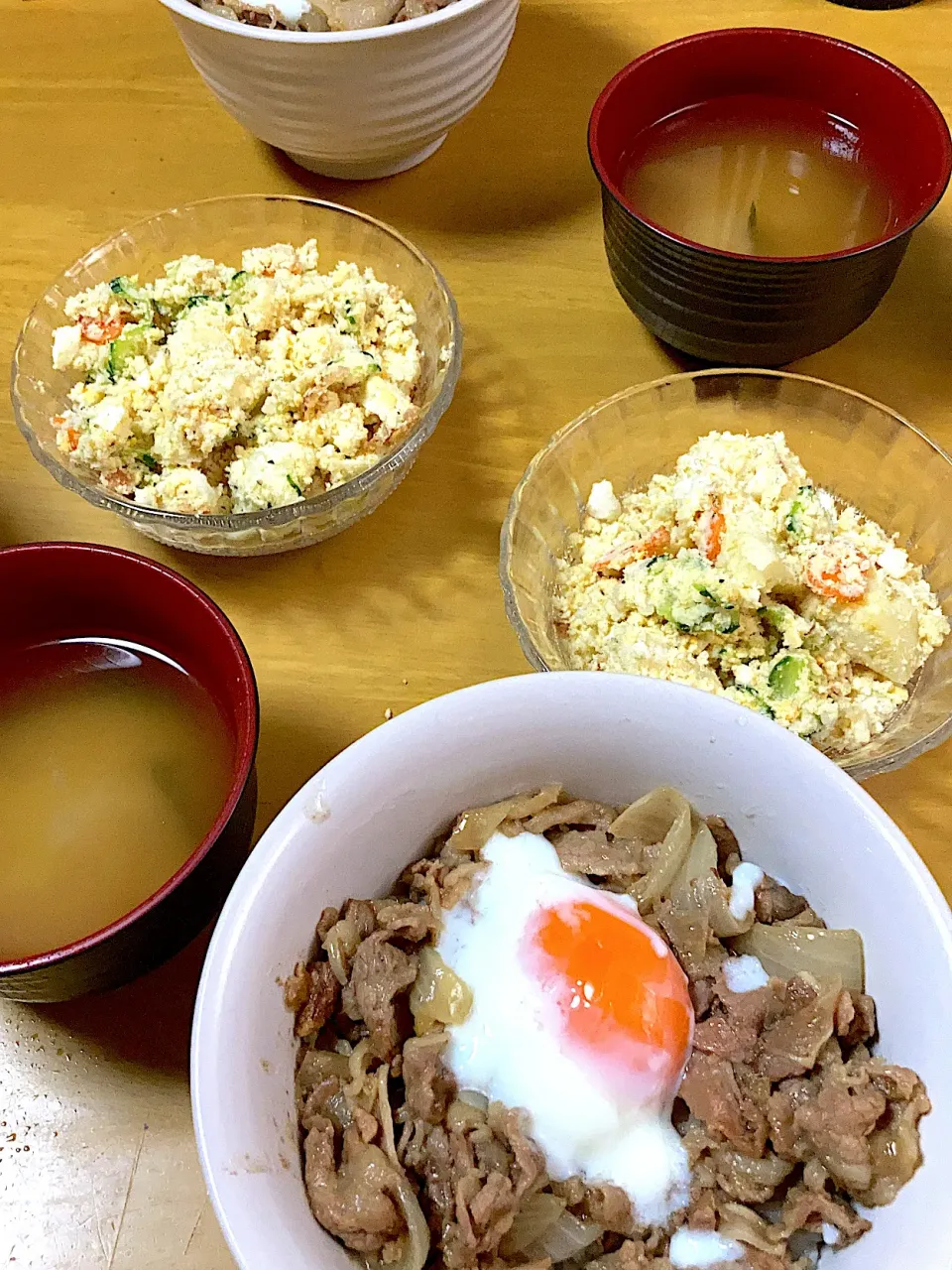 #牛丼
 #おからポテサラ
 #味噌汁|𝕜𝕪𝟙𝟘𝟚𝟘𝟙𝟠さん