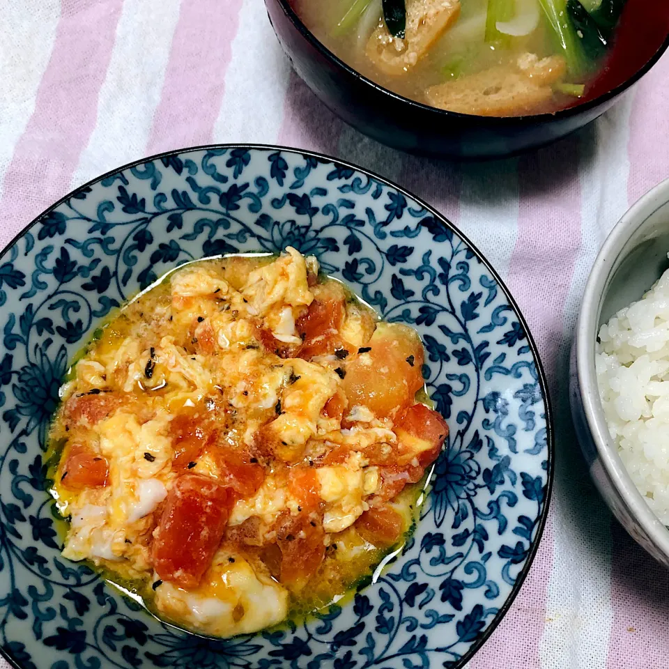 Snapdishの料理写真:トマトと卵の中華炒め🍅|安侑美のロカボ日記✈︎さん