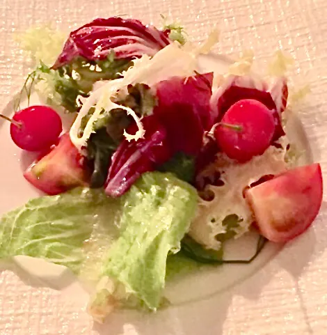 Snapdishの料理写真:salade & bâtard・・・|ばくあんしゃさん