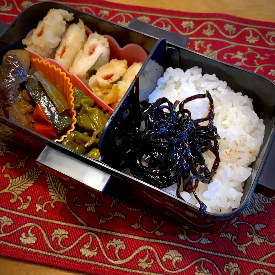 鶏ささみの紫蘇巻と、茄子とピーマンの南蛮漬けと、ししとうの煮浸し弁当|もえさん