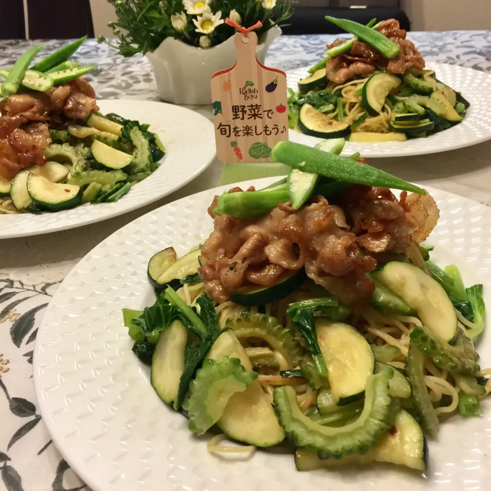 Snapdishの料理写真:真夏の塩焼きそば❣️緑の夏野菜と甘辛味の豚バラたっぷり〜|paaruさん