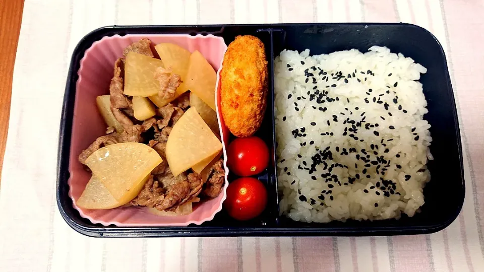 大根と牛肉の煮物❤️旦那さんお弁当🎵😊|かおるcitronさん